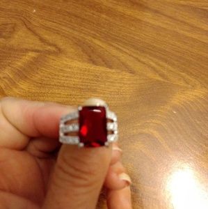 Luxury 4.0 cttw red ring